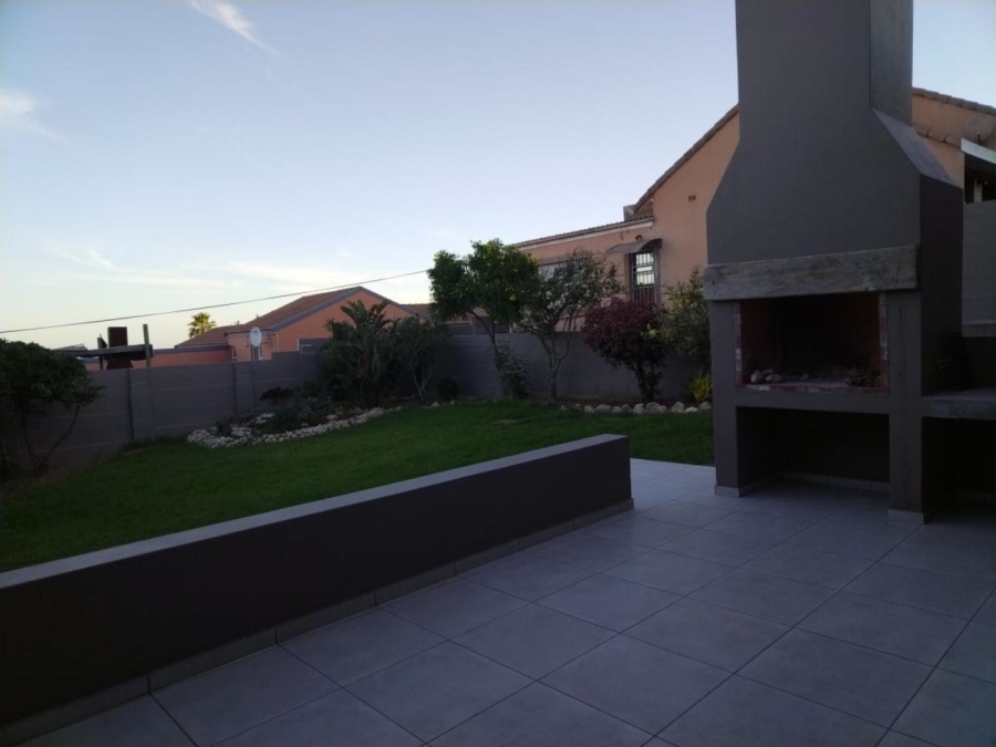 4 Bedroom Property for Sale in Vredenburg Western Cape